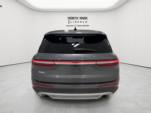Used 2023 Lincoln Corsair FWD w/ Equipment Group 101A image 4