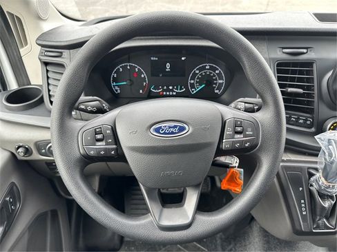 New 2025 Ford Transit 250 148 Medium Roof image 17