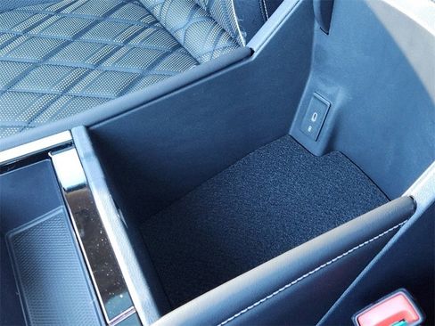 New 2025 Volkswagen Atlas SEL Premium R-Line image 17