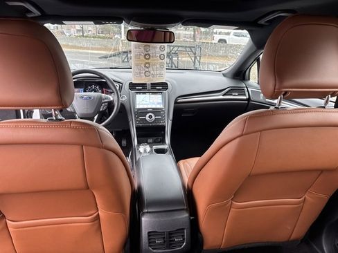 Used 2019 Ford Fusion Titanium image 16