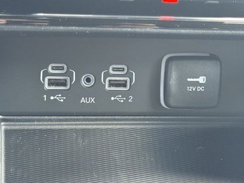 New 2025 Jeep Grand Cherokee Limited w/ Luxury Tech Group II image 23