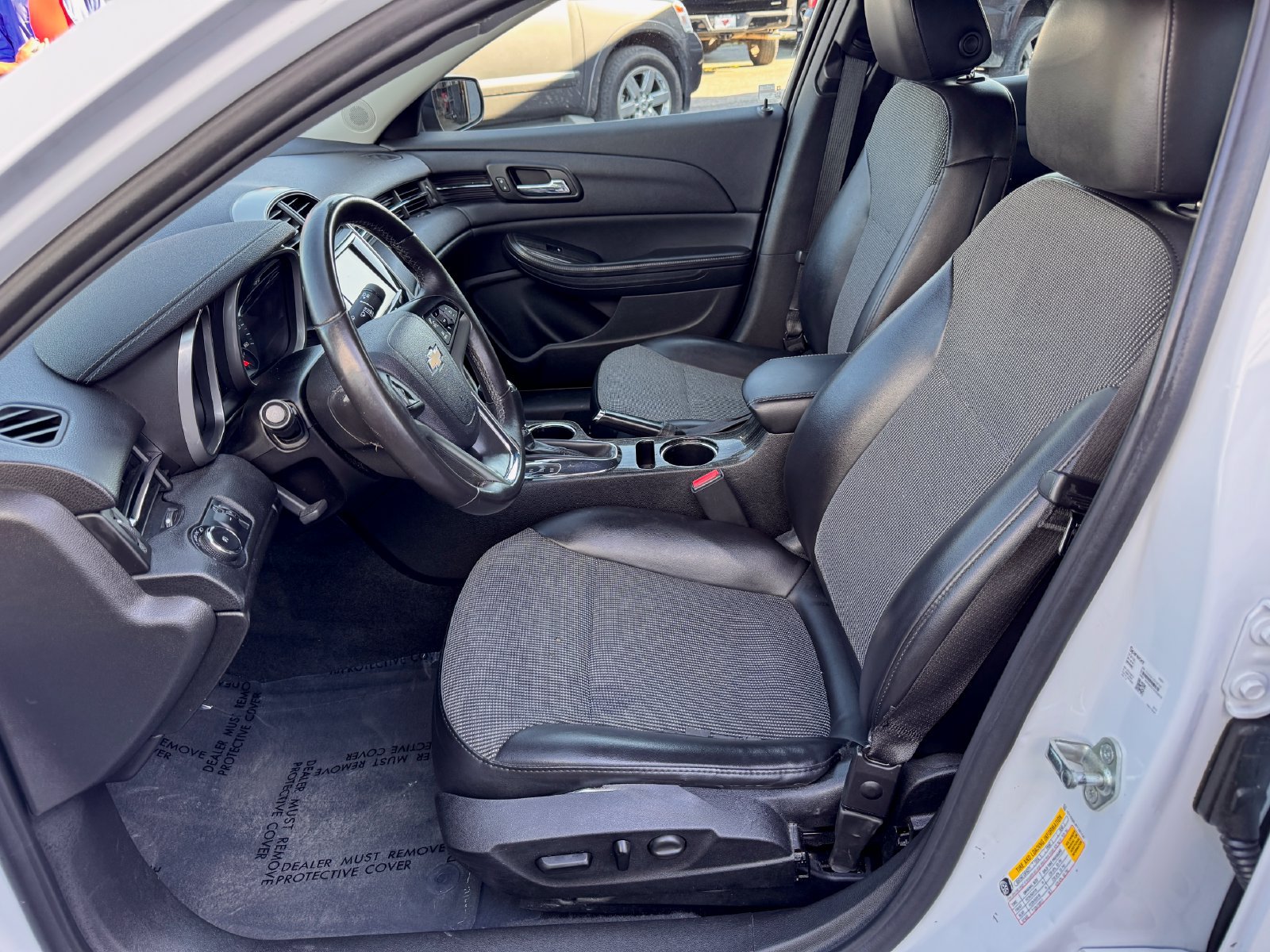 Used 2015 Chevrolet Malibu LT FWD image 8