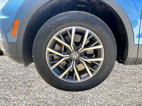 Used 2020 Volkswagen Tiguan SE image 9
