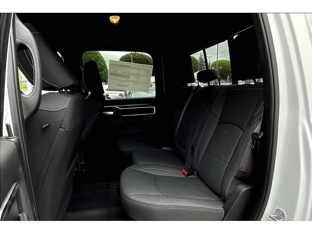 Used 2025 RAM 2500 Big Horn AWD/4WD image 10
