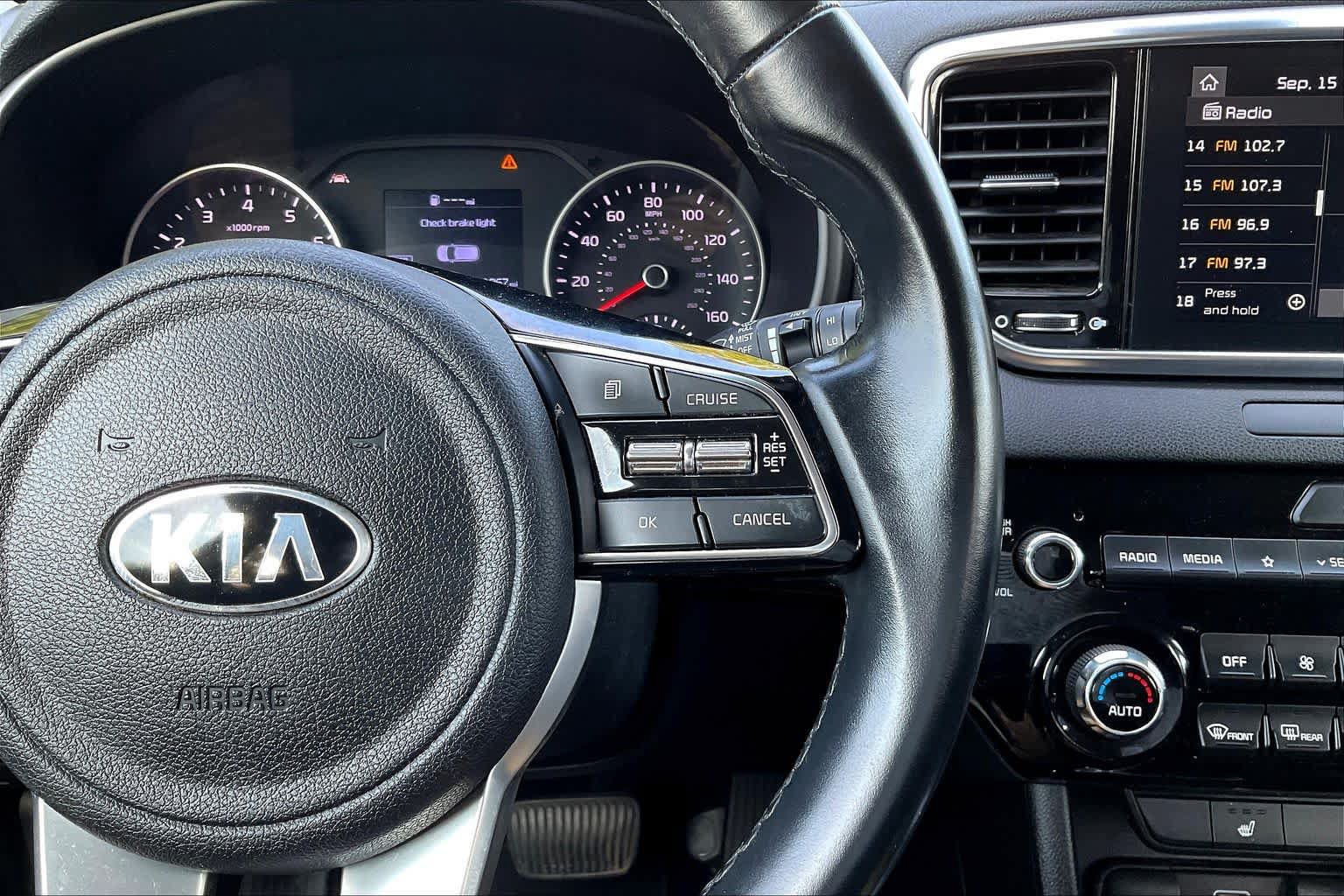 Used 2021 Kia Sportage EX AWD/4WD image 24