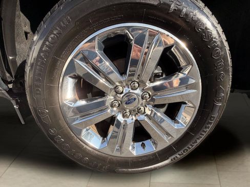 Used 2019 Ford F150 XLT w/ Equipment Group 302A Luxury AWD/4WD image 9