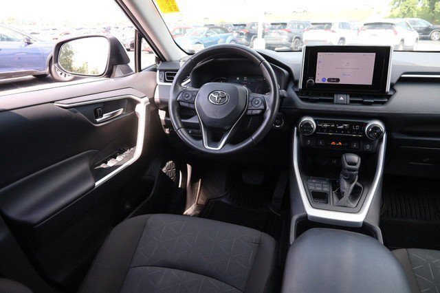 Used 2025 Toyota RAV4 XLE w/ Weather Package AWD/4WD image 21