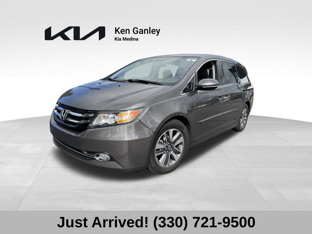 Used 2016 Honda Odyssey Touring image 1