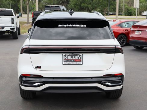 Used 2024 Lincoln Nautilus Black Label AWD/4WD image 8