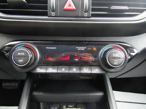 Used 2019 Kia Forte LXS FWD image 16