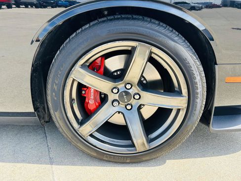 Used 2019 Dodge Challenger SRT Hellcat Redeye RWD image 37