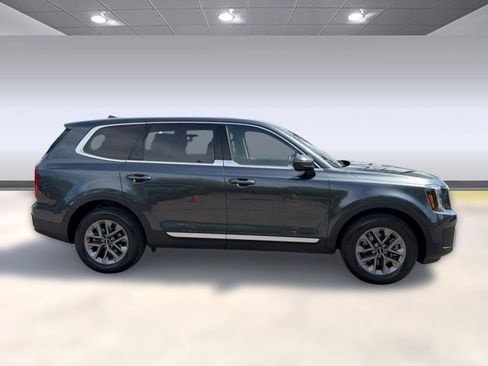 Used 2023 Kia Telluride LX FWD image 8