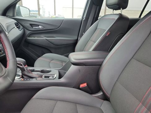 Certified 2024 Chevrolet Equinox RS image 20