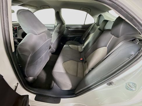Used 2022 Toyota Camry LE FWD image 24
