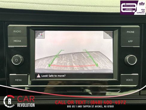 Used 2024 Volkswagen Jetta SE FWD image 20