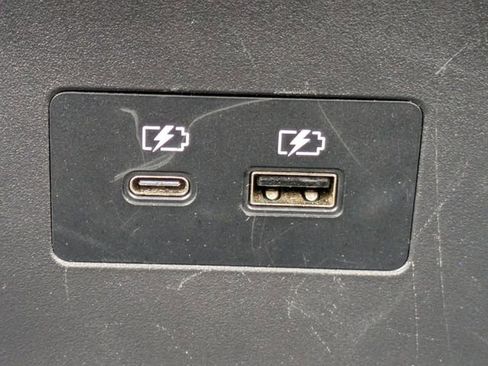 Used 2021 Nissan Rogue SV image 21