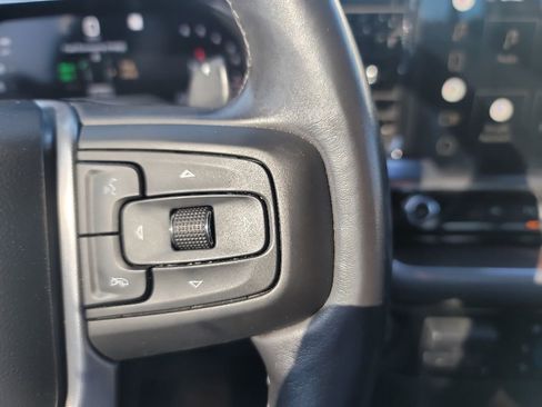 Used 2022 GMC Sierra 1500 SLT w/ SLT Premium Plus Package AWD/4WD image 25