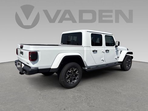 New 2026 Jeep Gladiator Sport AWD/4WD image 18