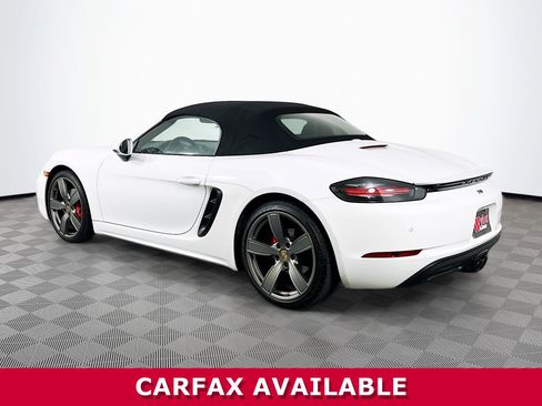 Used 2018 Porsche 718 Boxster S image 24
