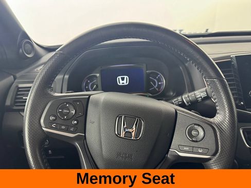 Used 2025 Honda Passport EX-L image 14
