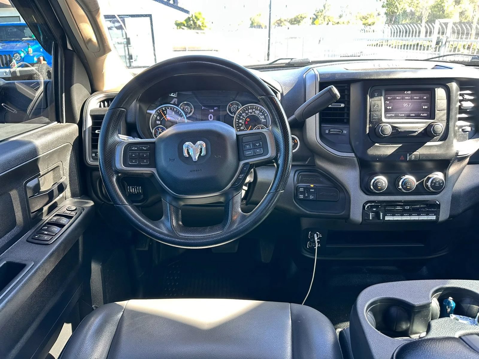 Used 2020 RAM 2500 Tradesman w/ Chrome Appearance Group AWD/4WD image 16