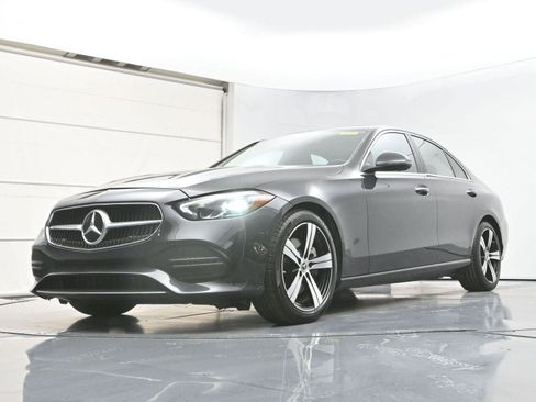 Used 2022 Mercedes-Benz C 300 Sedan image 25