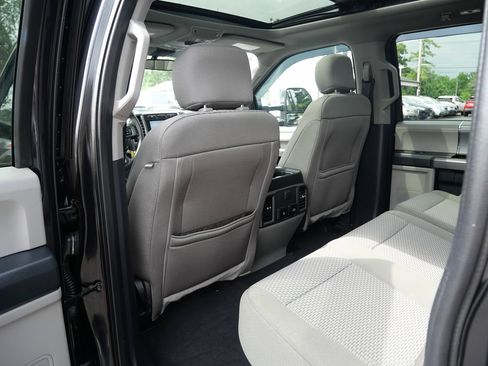 Used 2020 Ford F250 XLT w/ XLT Premium Package AWD/4WD image 23
