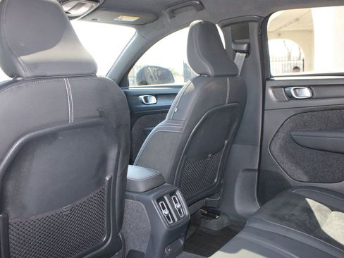 Used 2023 Volvo C40 P8 Recharge Plus w/ Protection Package Premier AWD/4WD image 8