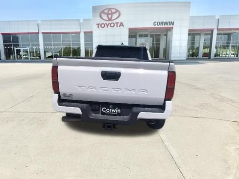Used 2024 Toyota Tacoma SR5 AWD/4WD image 5