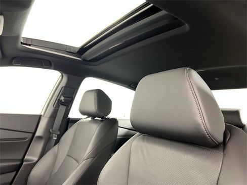 Used 2025 Honda Accord Sport image 14