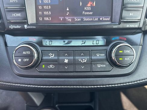 Used 2016 Toyota RAV4 XLE AWD/4WD image 22