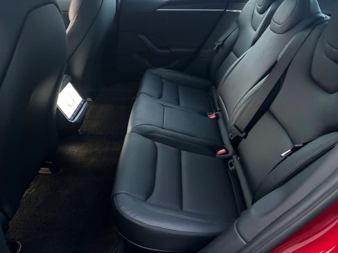 Used 2023 Tesla Model S Standard Range image 12