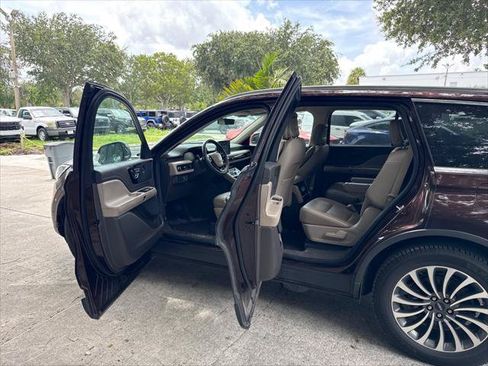 Used 2020 Lincoln Aviator Reserve w/ Equipment Group 201A AWD/4WD image 13