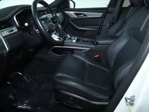 Used 2025 Jaguar F-PACE R-Dynamic S image 17