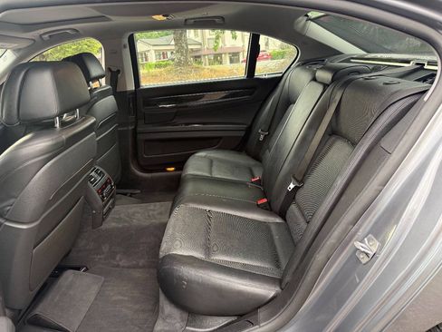Used 2014 BMW 750Li RWD image 11