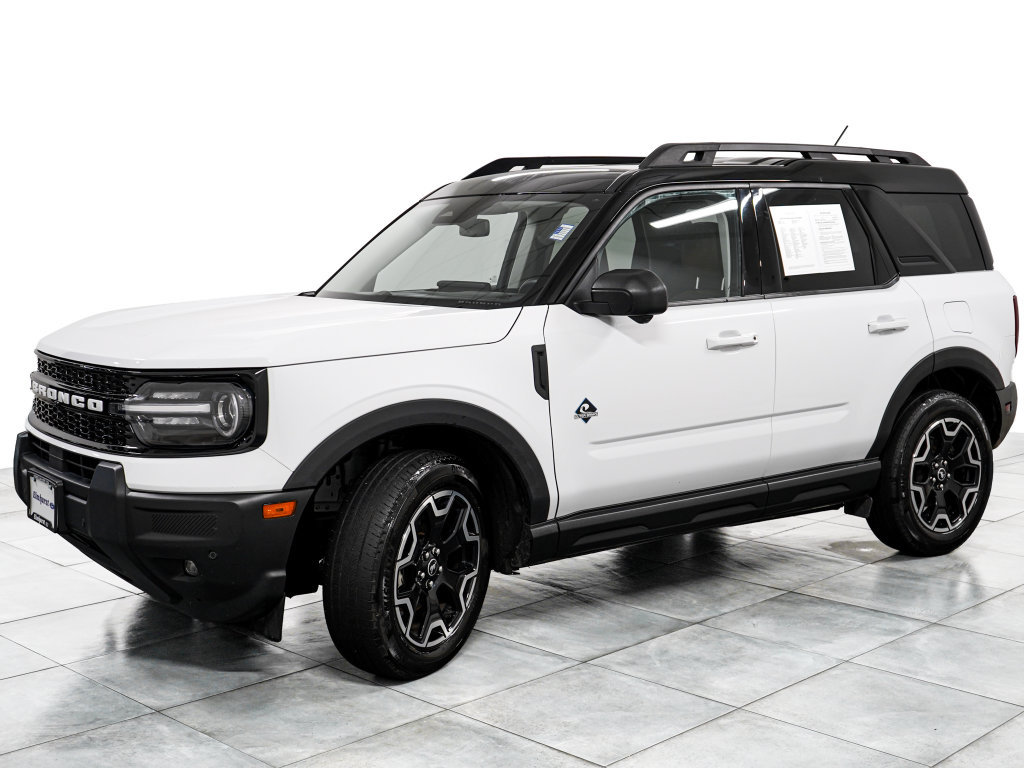Certified 2025 Ford Bronco Sport Outer Banks w/ Outer Banks Tech Package+ AWD/4WD image 4