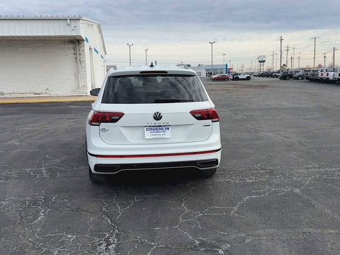 Used 2022 Volkswagen Tiguan SE R-Line AWD/4WD image 7