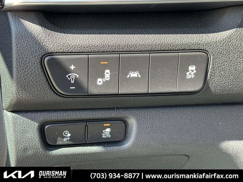 Used 2022 Kia Niro EX w/ Cold Weather Package image 13