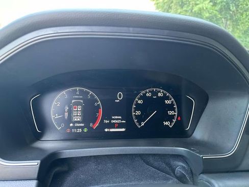 Used 2024 Honda Pilot TrailSport image 24