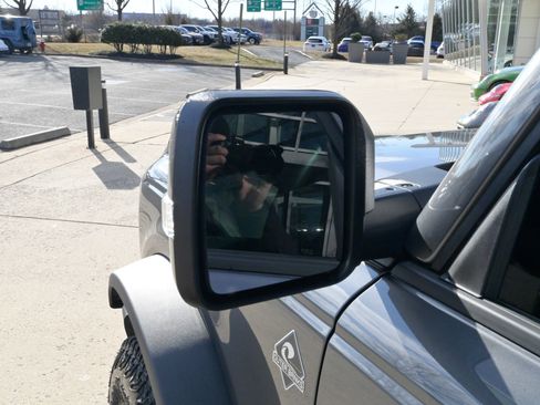 Used 2024 Ford Bronco Outer Banks w/ Sasquatch Package image 14