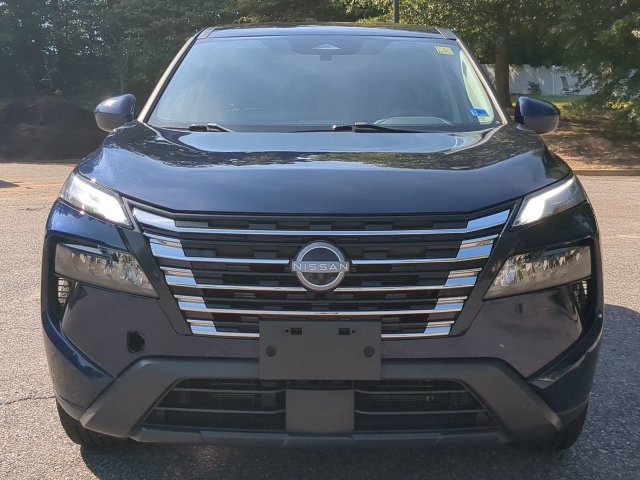 Used 2024 Nissan Rogue SV AWD/4WD image 8