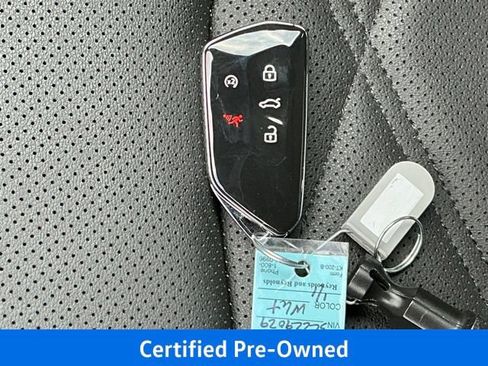 Used 2025 Volkswagen Atlas Cross Sport SE FWD image 34