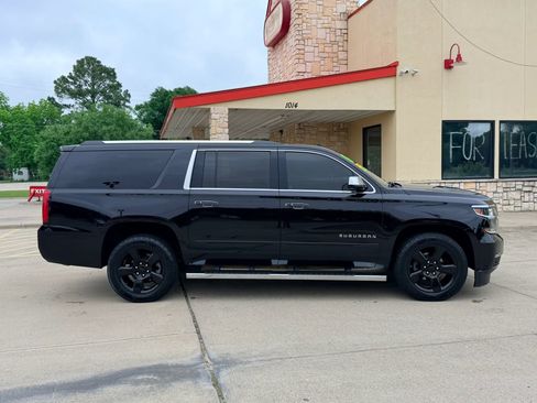 Used 2017 Chevrolet Suburban Premier AWD/4WD image 6