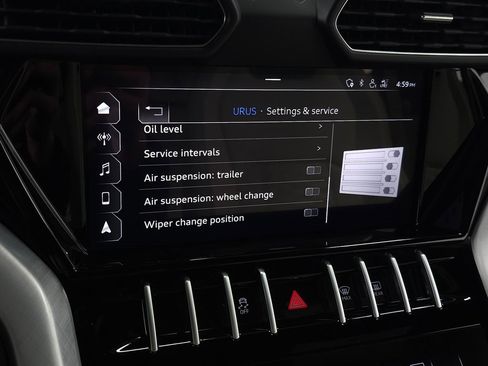 Used 2021 Lamborghini Urus image 32