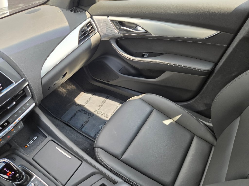 Certified 2024 Cadillac CT5 Luxury w/ Sun And Sound Package RWD image 18