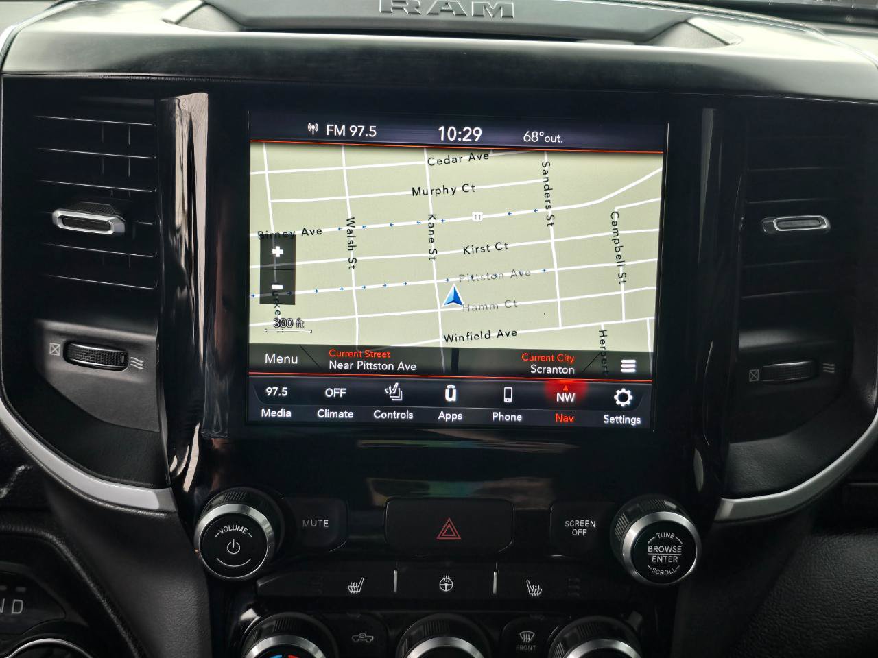 Used 2020 RAM 1500 Big Horn AWD/4WD image 11