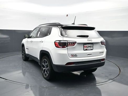 Used 2025 Jeep Compass Limited AWD/4WD image 6