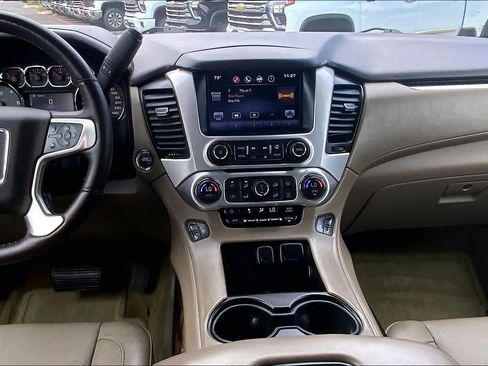 Used 2015 GMC Yukon XL SLT w/ Open Road Package image 16