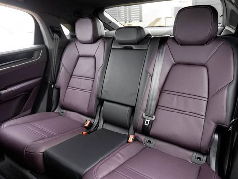 New 2026 Porsche Cayenne S image 29