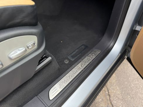 Used 2017 Porsche Cayenne Platinum Edition w/ Premium Package (PJV) image 30